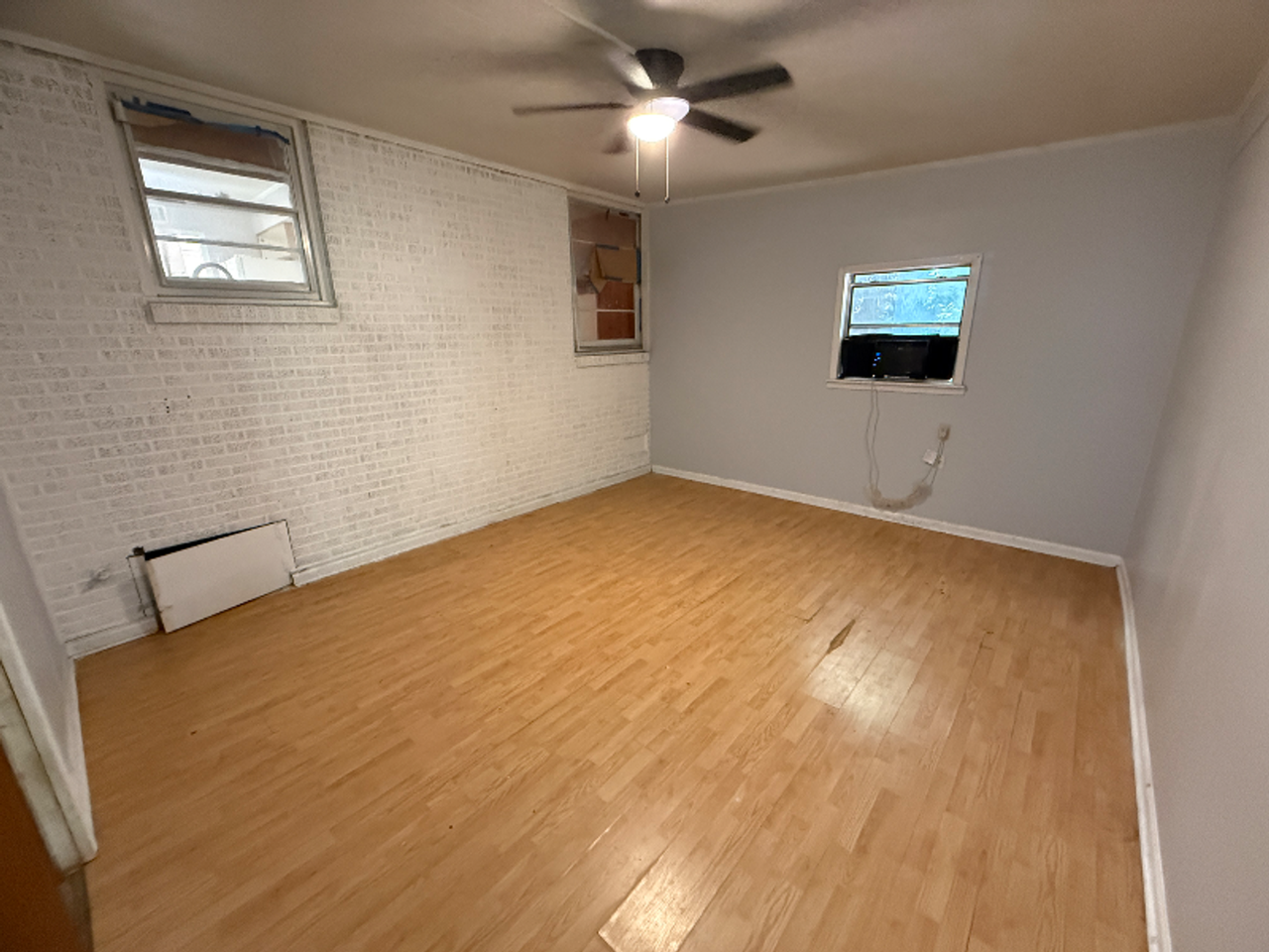 196 E Salem Dr - Photo 3 of 11