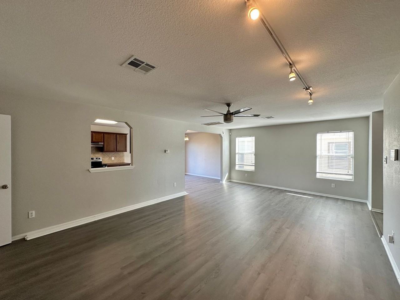 607 Perseus - Photo 5 of 38