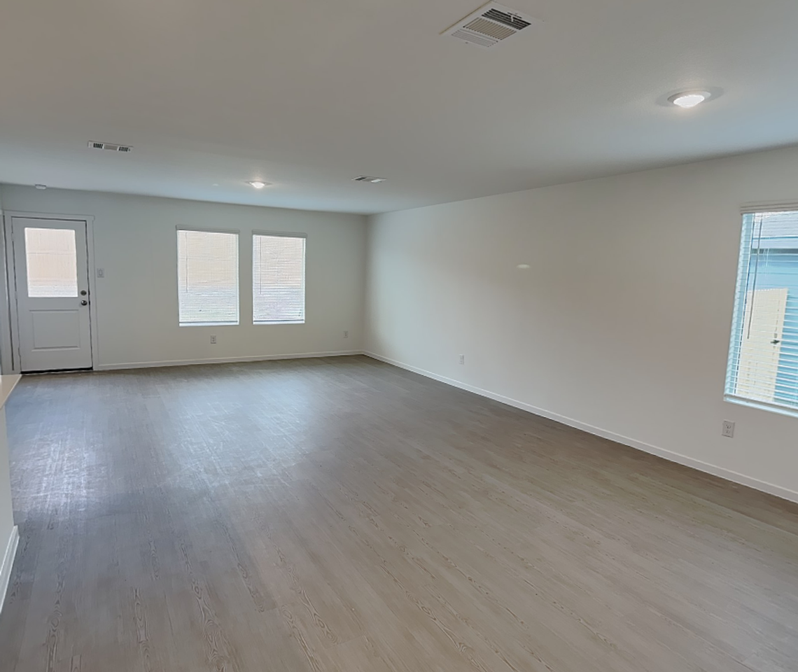 1240 Calamian Dr - Photo 3 of 17