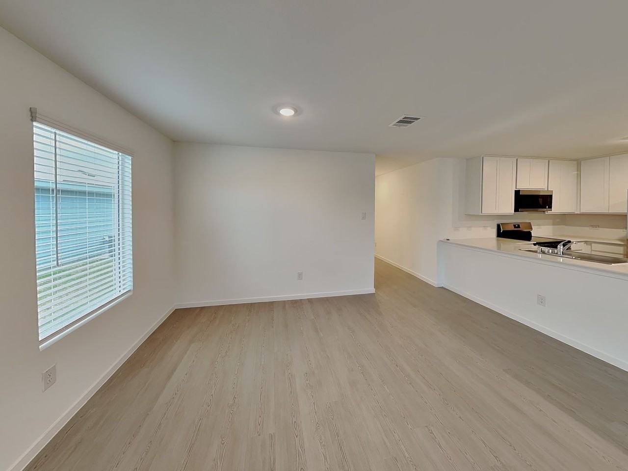 1240 Calamian Dr - Photo 5 of 17