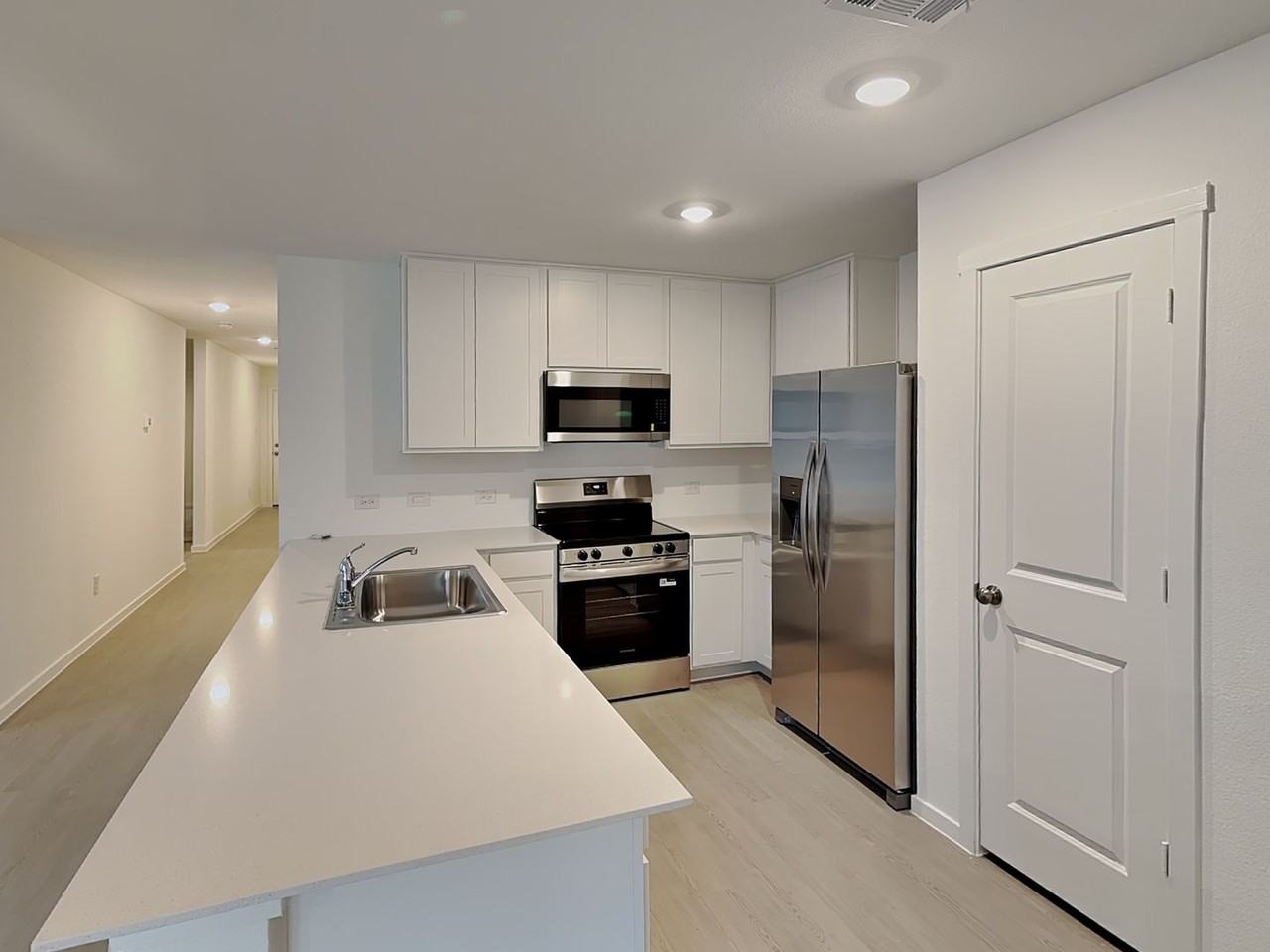 1240 Calamian Dr - Photo 6 of 17