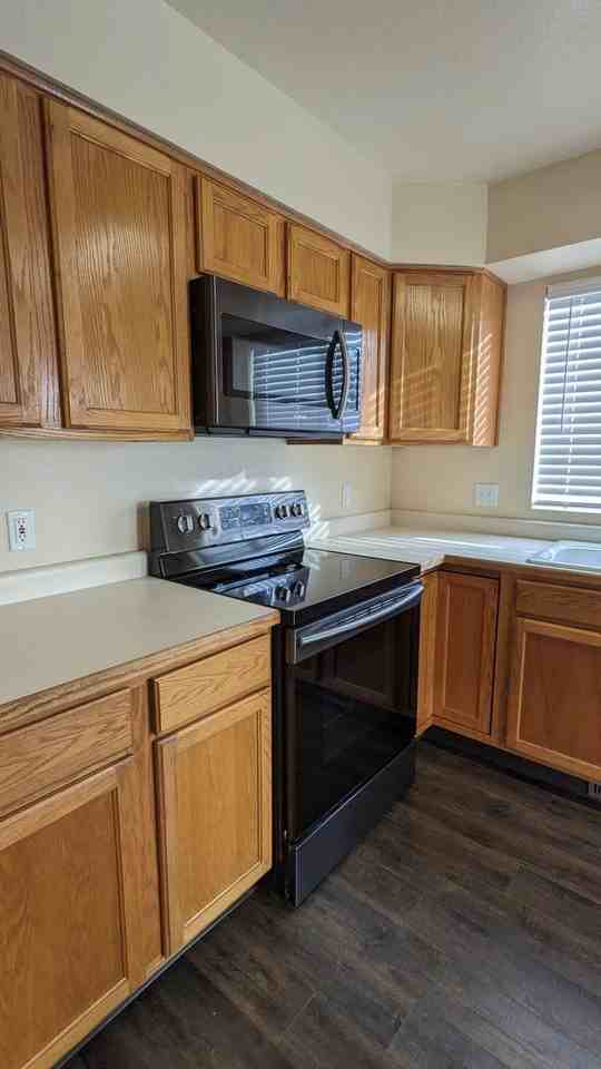 4107 Happy Jack Dr - Photo 4 of 38