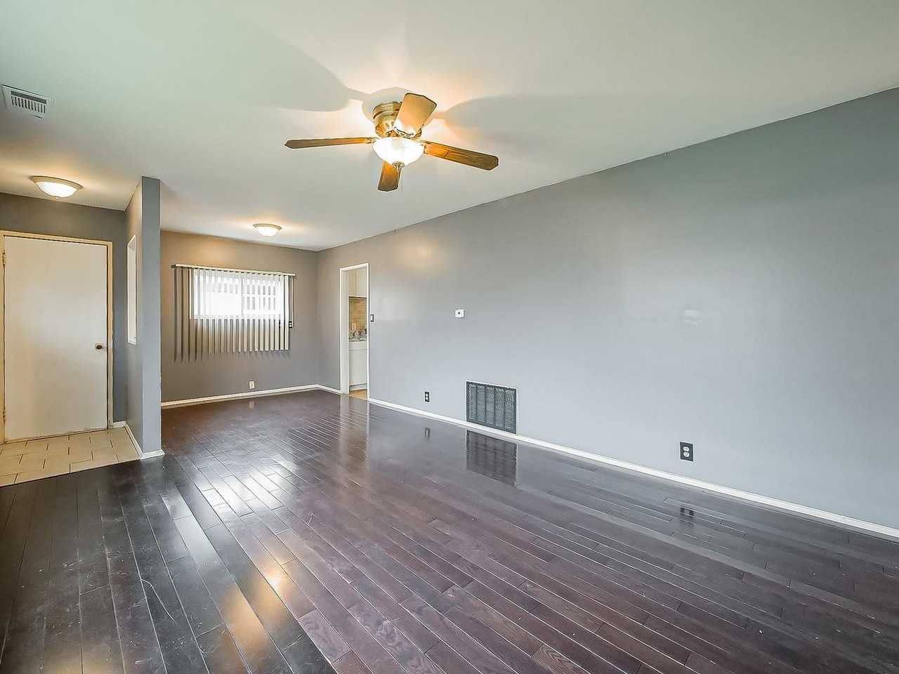 948 E Kalama Ave - Photo 2 of 30