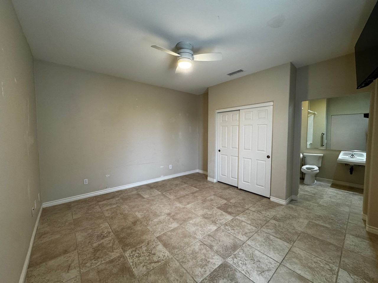 22878 Royal Adelaide Dr - Photo 6 of 50