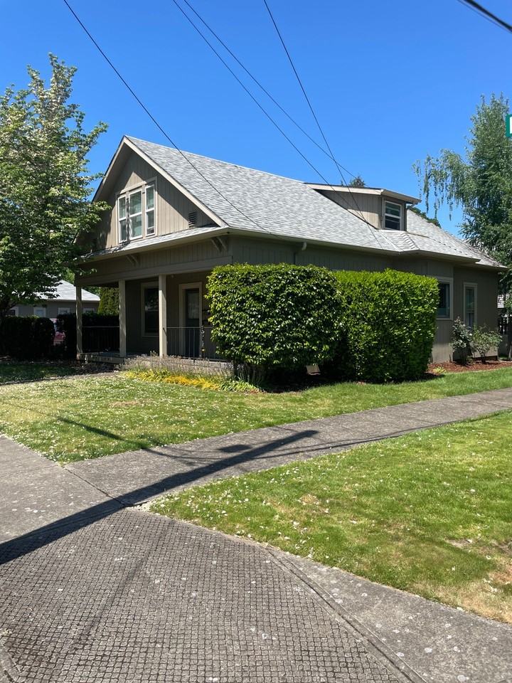 Marion St Apartments - Photo 3 of 4