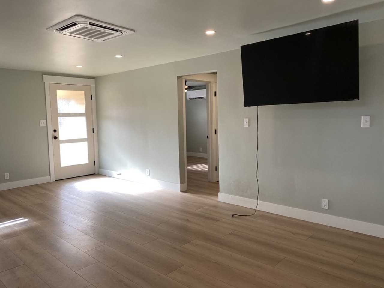 2424 W Mulberry St - Photo 5 of 42