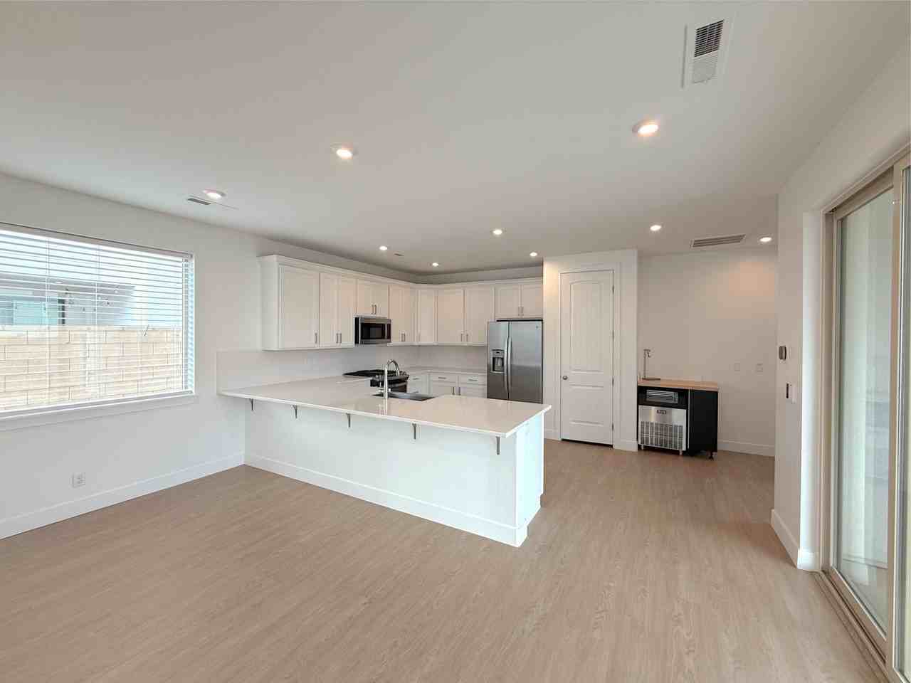 776 W Scarlet Hill Dr - Photo 7 of 35