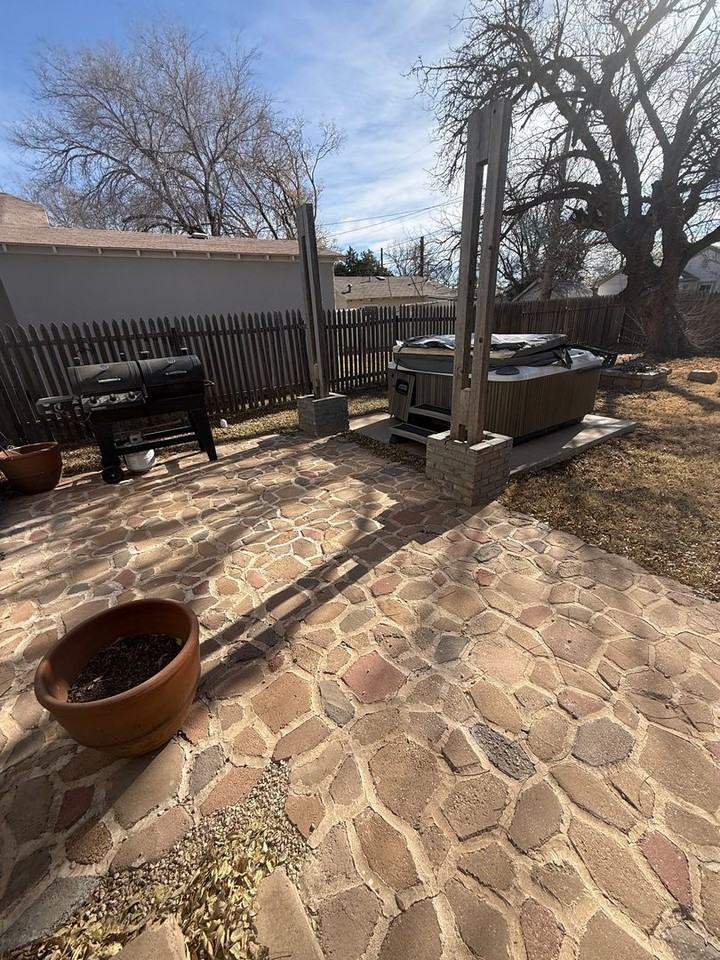 2115 15th St - Photo 4 of 15