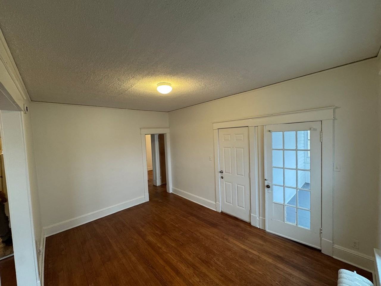 393 2nd Ave - Photo 4 of 9