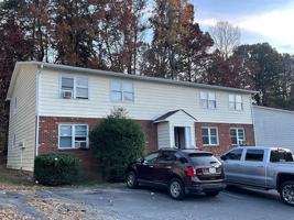 featured image of 1970 Lakeview Rd