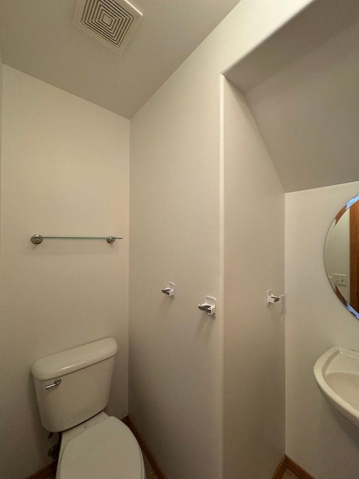 17522 N Park Pl N - Photo 3 of 23