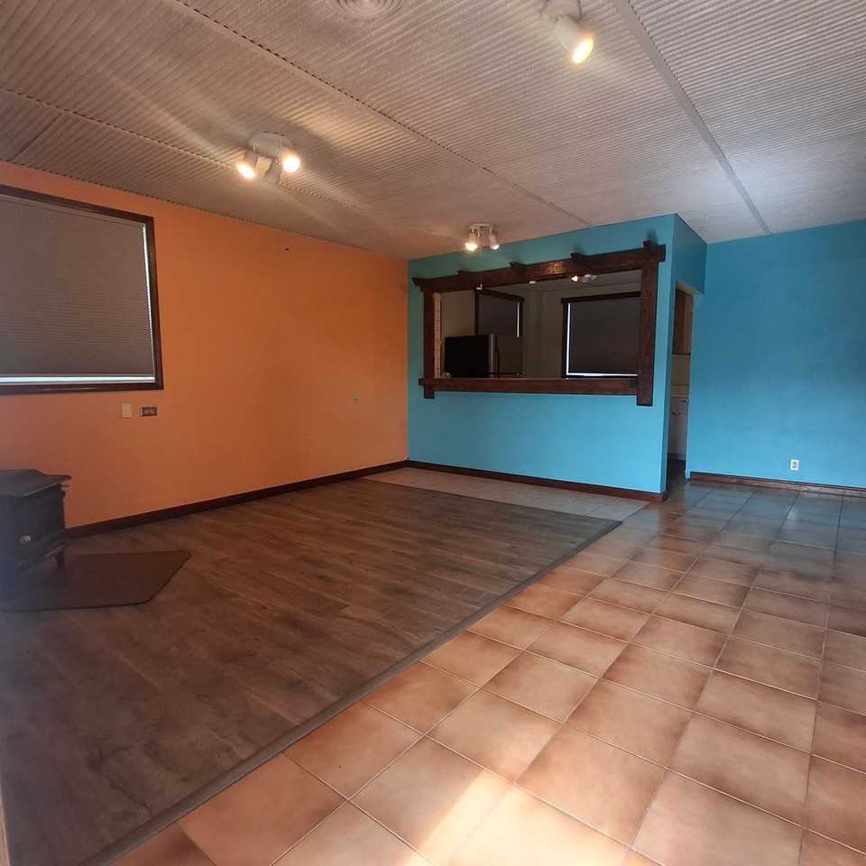 212 W San Vicente St - Photo 6 of 8