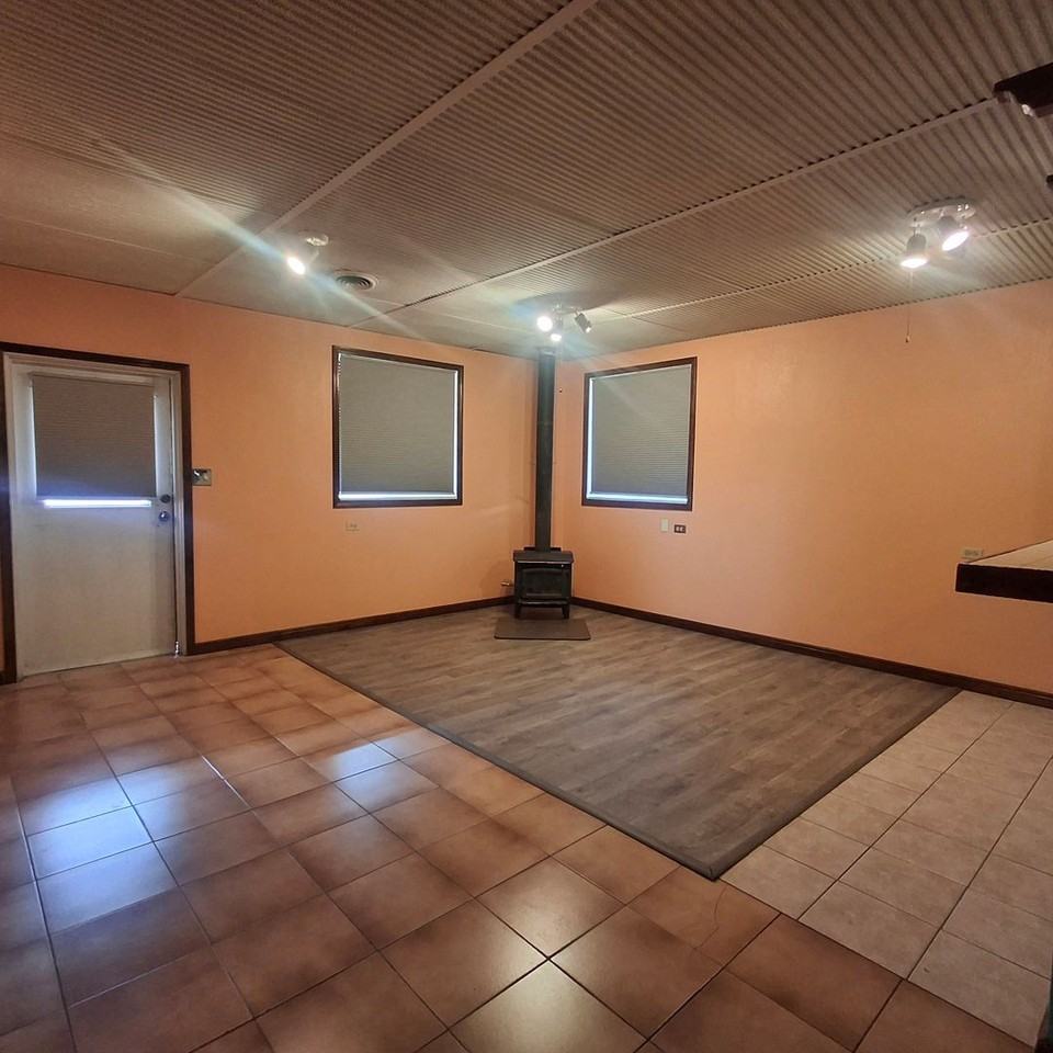 212 W San Vicente St - Photo 7 of 8