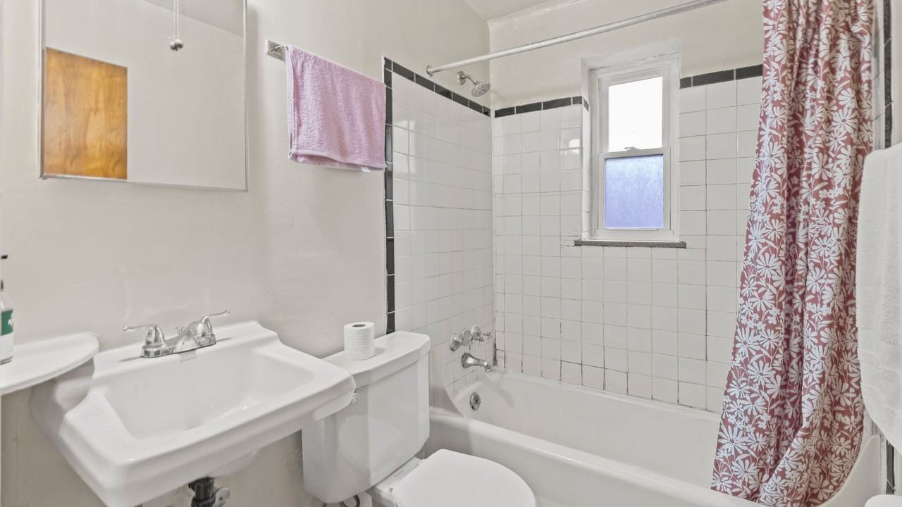 415 Volkert Pl - Photo 6 of 10