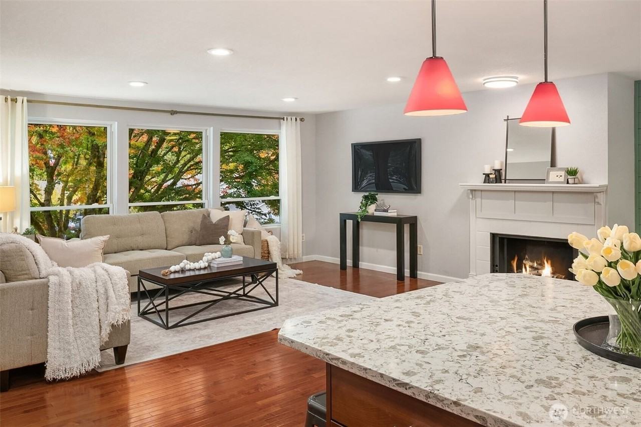 1816 171st Pl Se - Photo 6 of 34