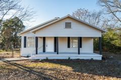 512 10th Ave - Photo 1 of 1