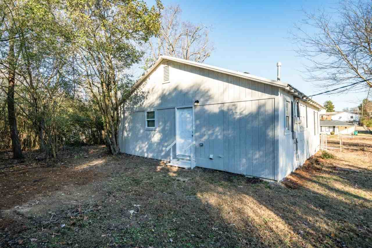 512 10th Ave - Photo 4 of 19