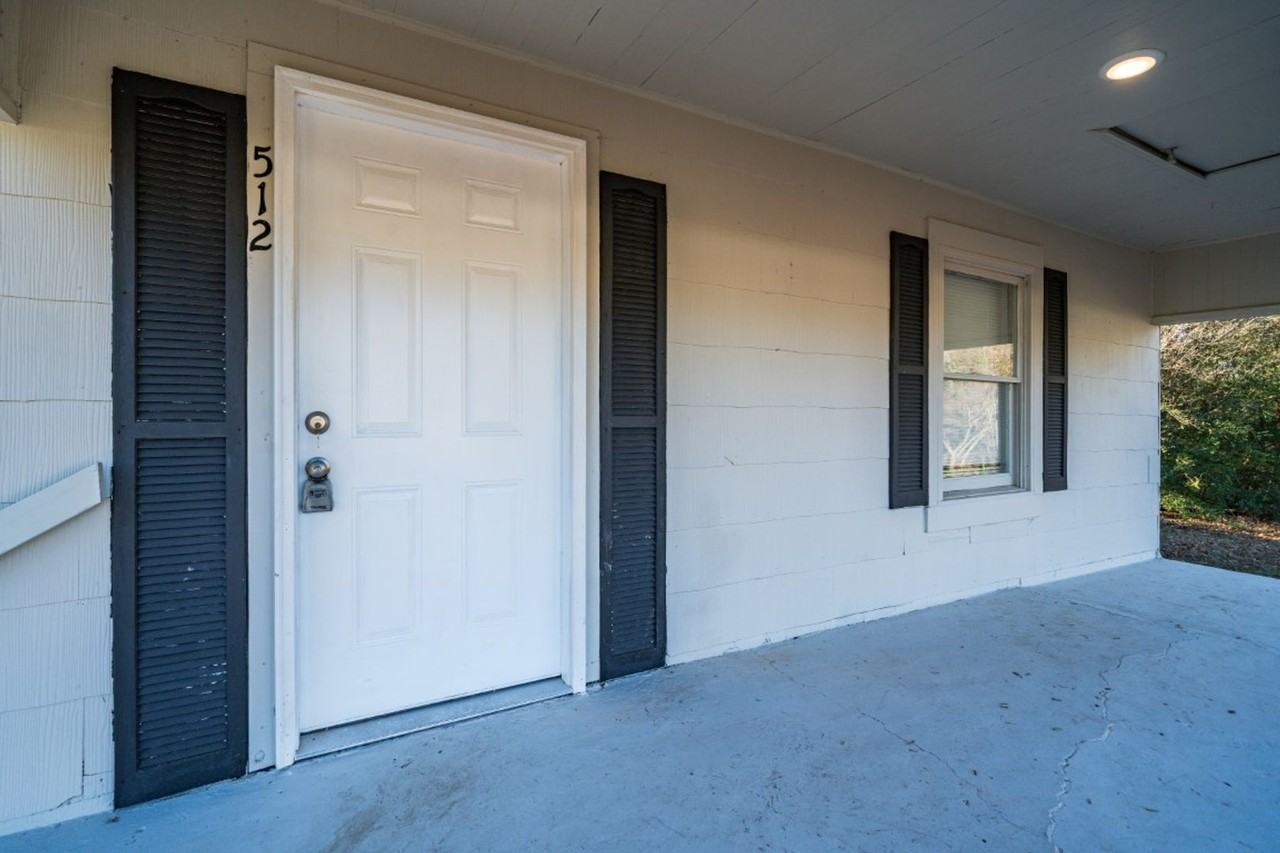 512 10th Ave - Photo 5 of 19