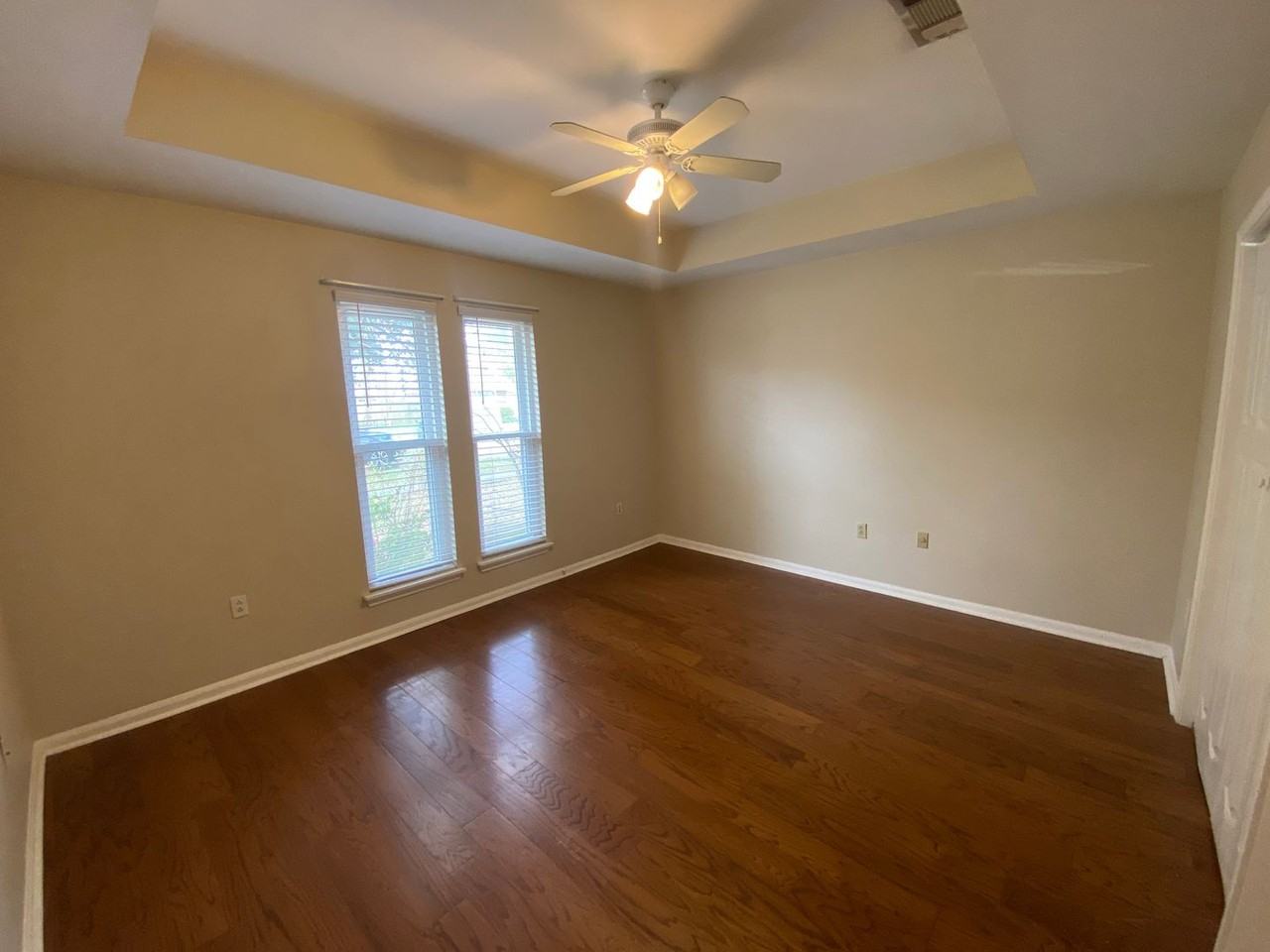 5133 Sleepy Hollow Dr - Photo 6 of 29