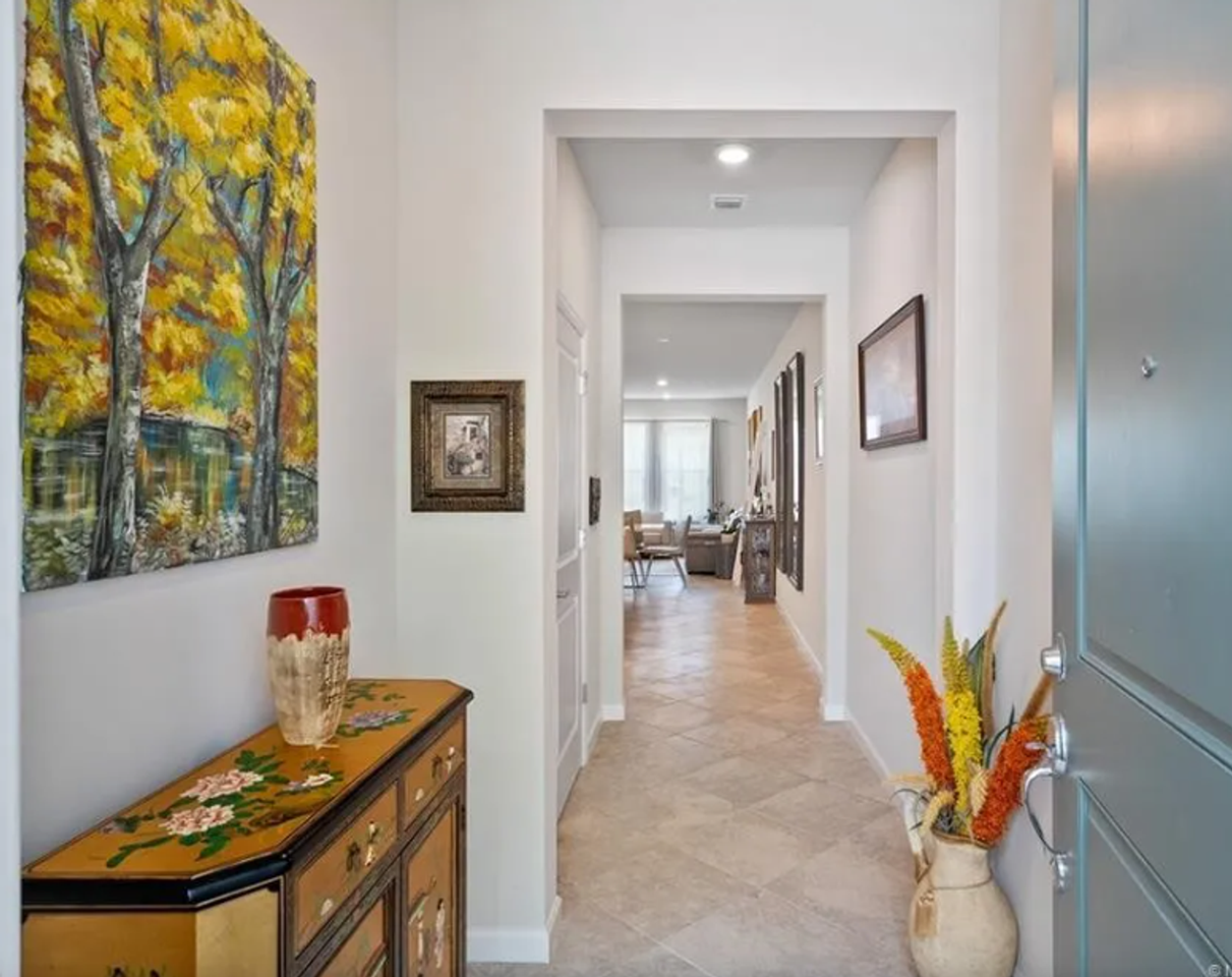 1806 Se Ocean Cove Way - Photo 2 of 13