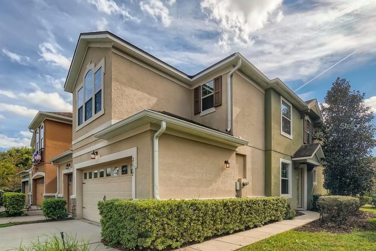 2117 Victoria Glen Dr - Photo 2 of 32