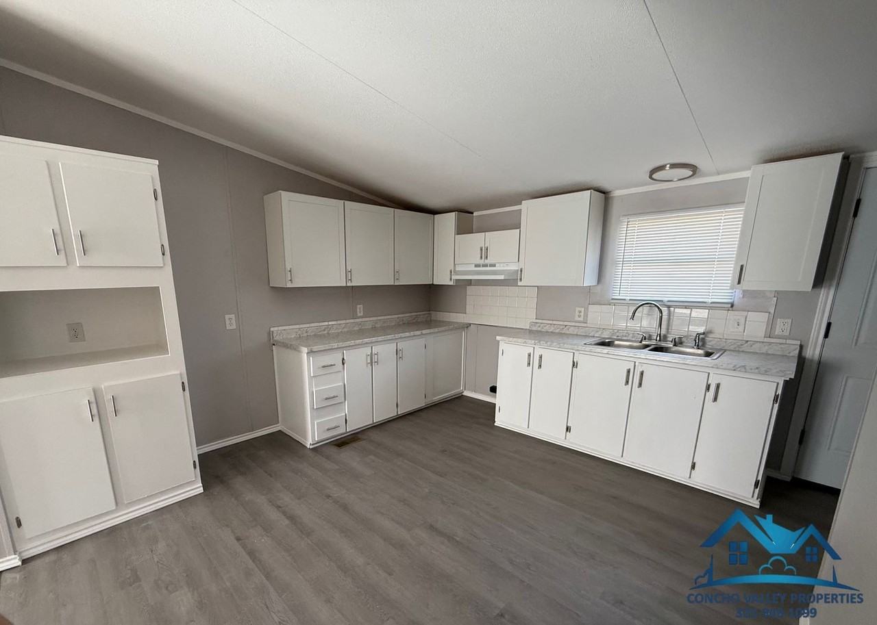 10494 W Indian Creek Rd - Photo 4 of 19