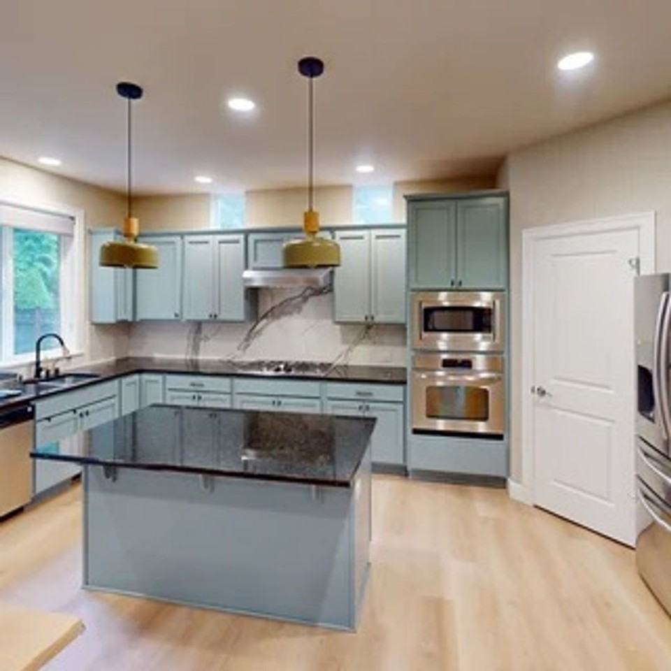 110 Ilwaco Pl Se - Photo 5 of 23