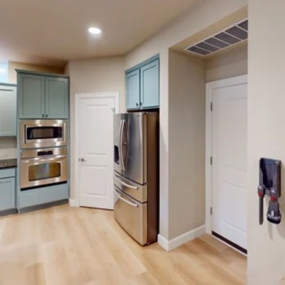 110 Ilwaco Pl Se - Photo 7 of 23