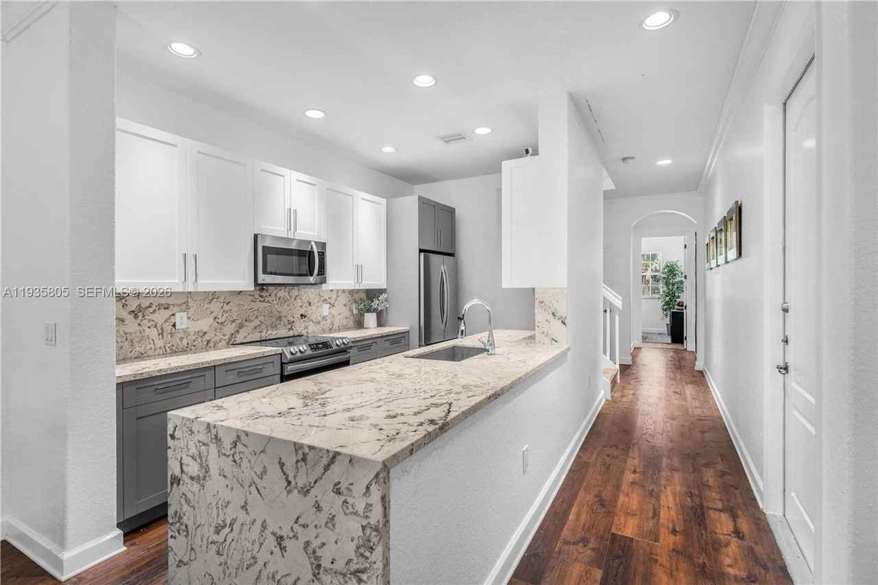 4410 Morgan Ln #9 - Photo 3 of 27