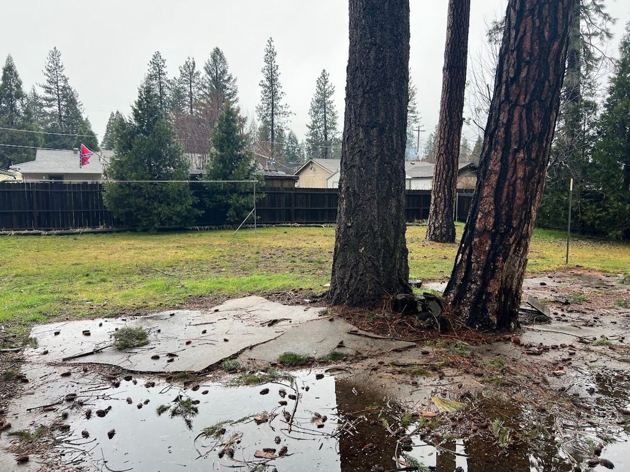 137 2nd St - Photo 2 of 5