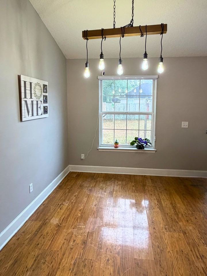 225 W Magnolia Ave - Photo 7 of 26