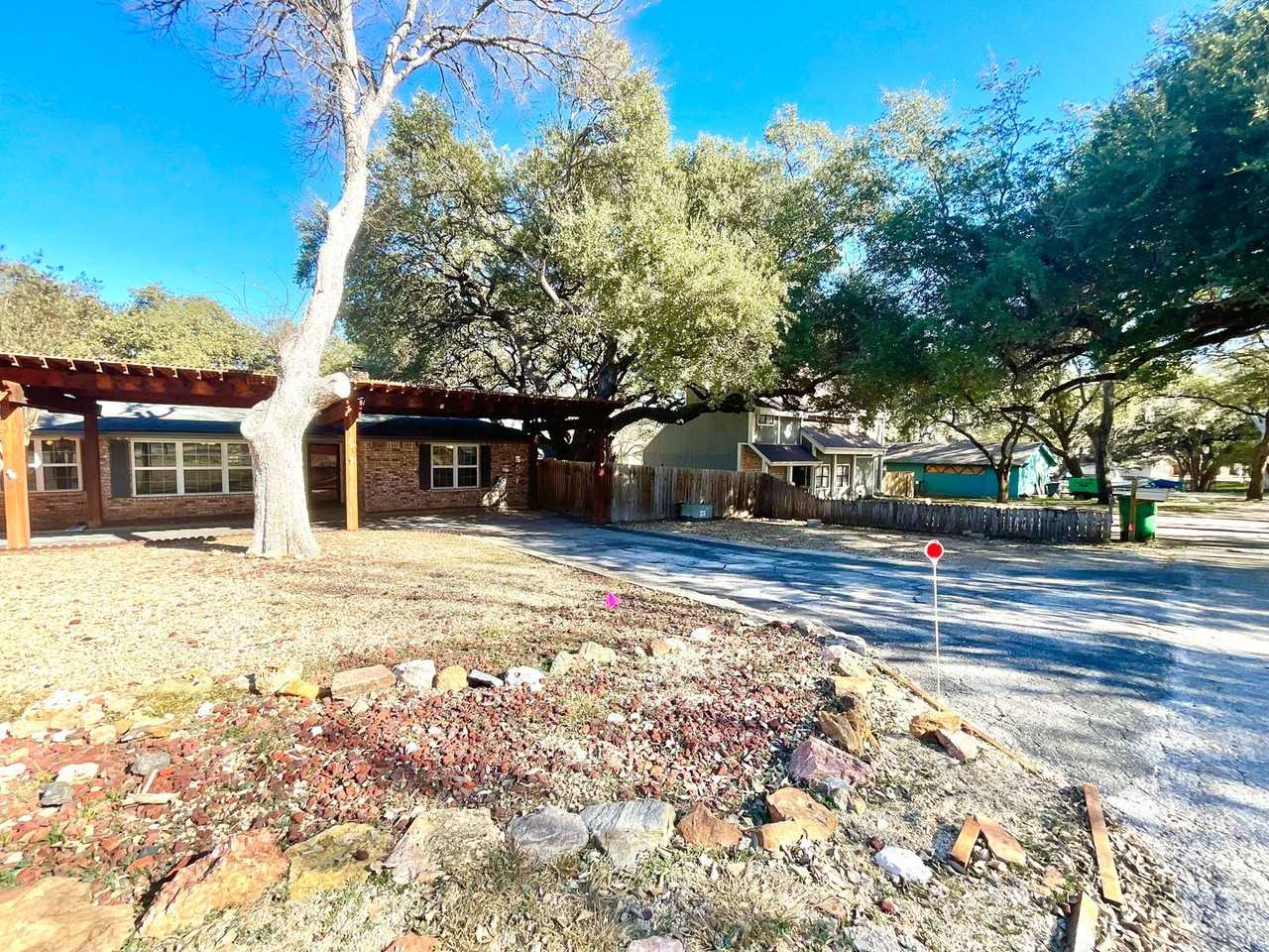 5303 Shady Oaks Circle - Photo 2 of 50