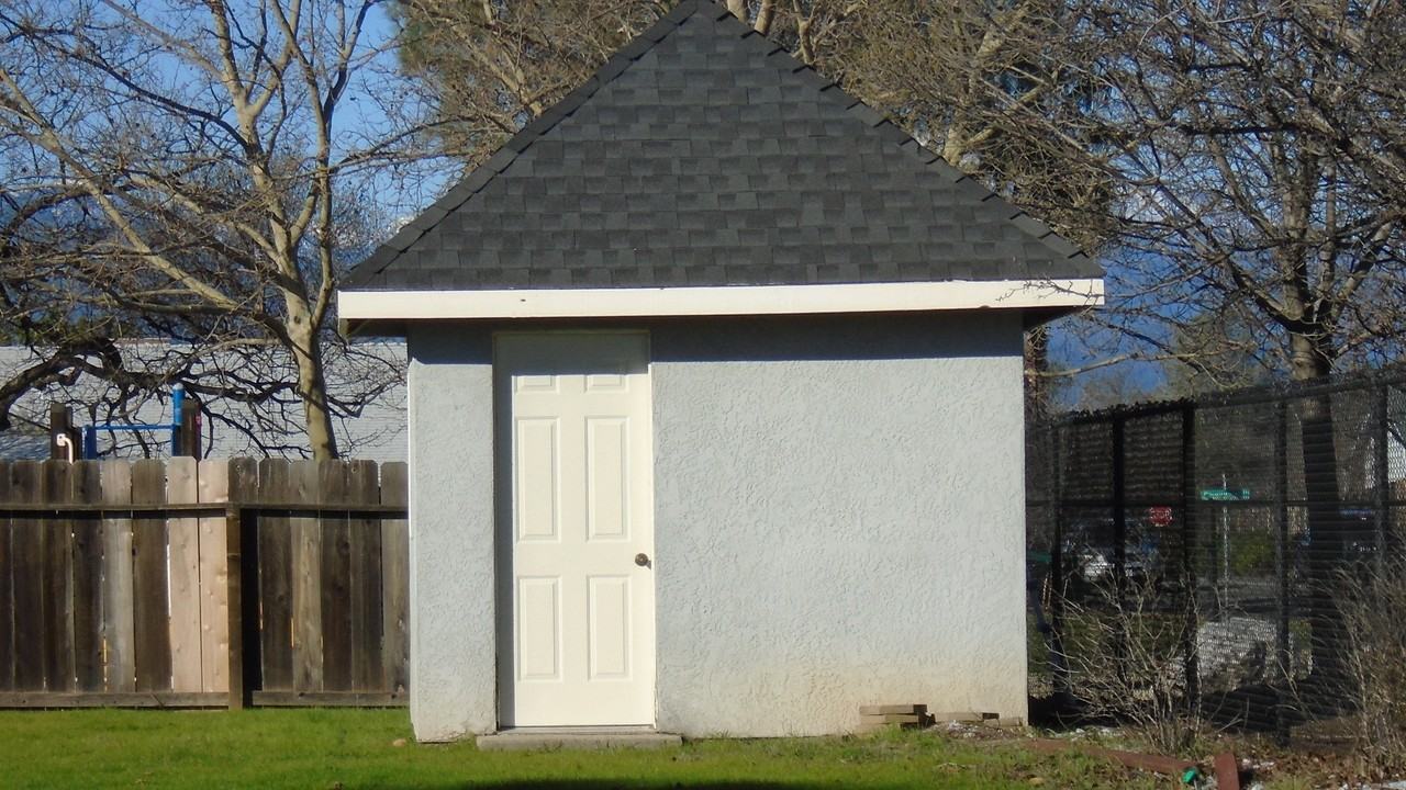 1984 Airstrip Rd - Photo 3 of 4