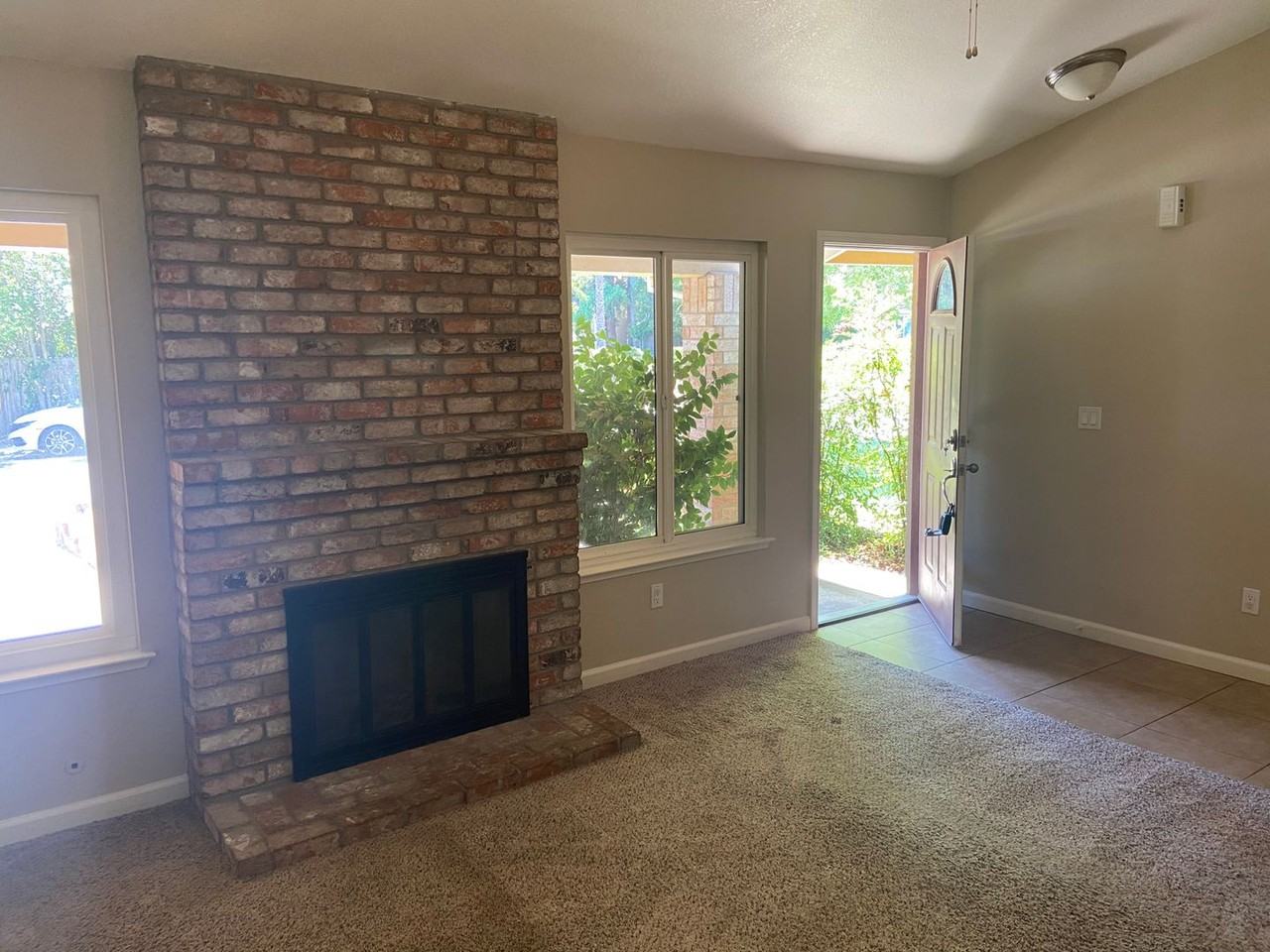 8951 Park Trail Dr - Photo 5 of 15