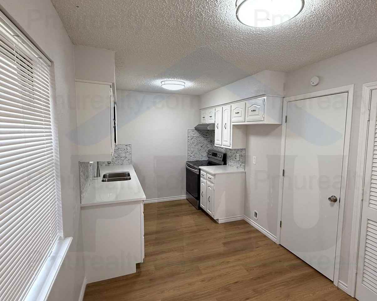 3921 Ambassador Way - Photo 4 of 13