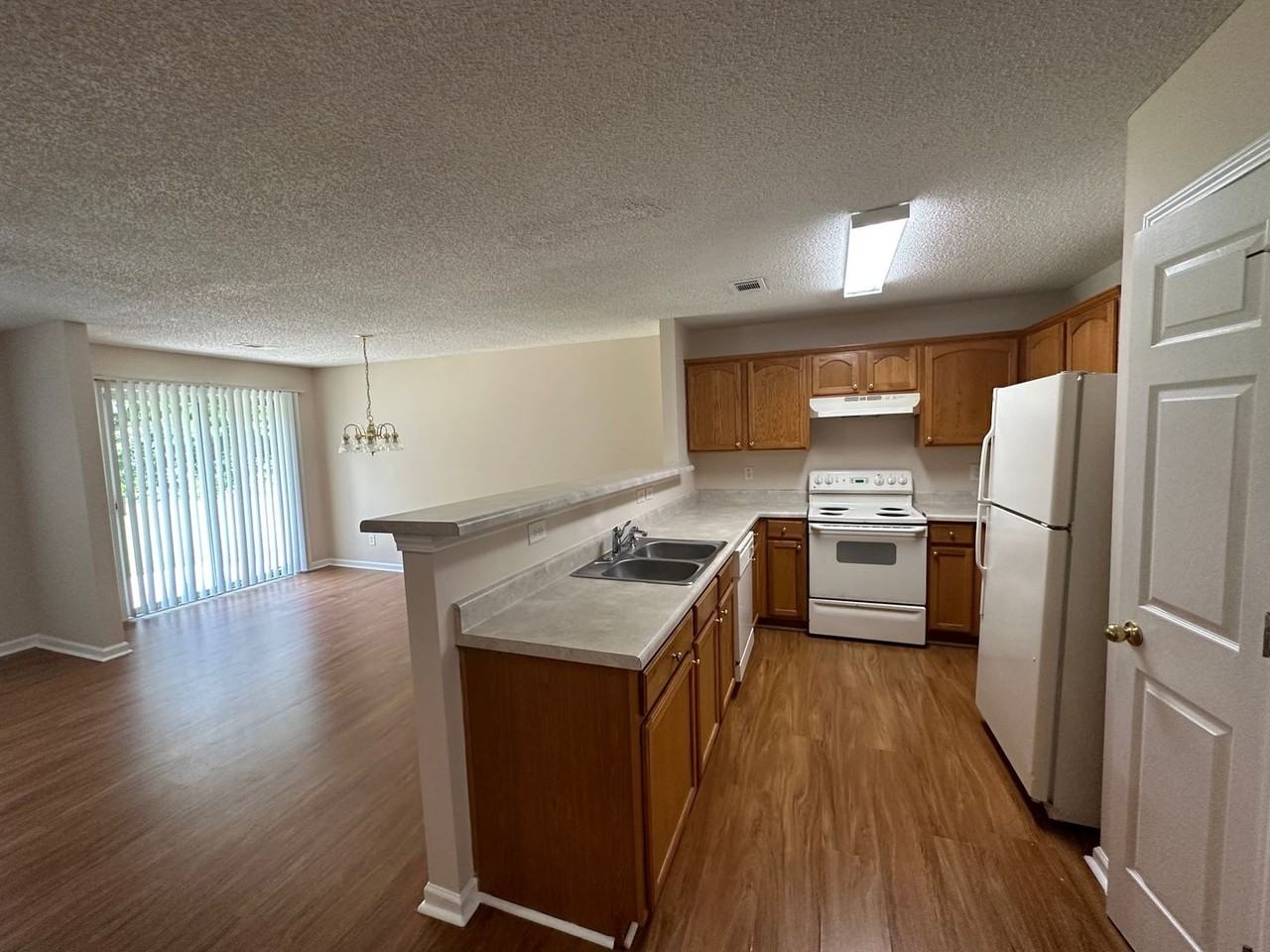 6296 Hickory Lane Cir - Photo 2 of 18