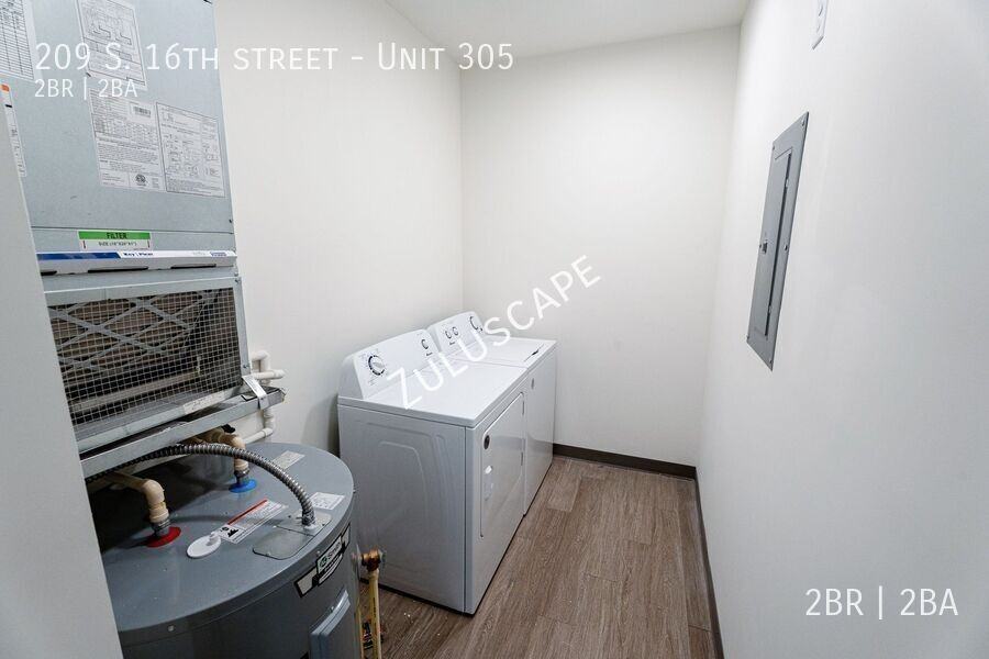 209 S 16th St #305 - Photo 7 of 28