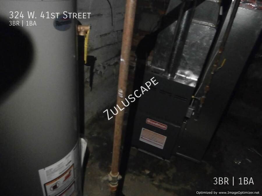 324 W 41st St - Photo 3 of 12