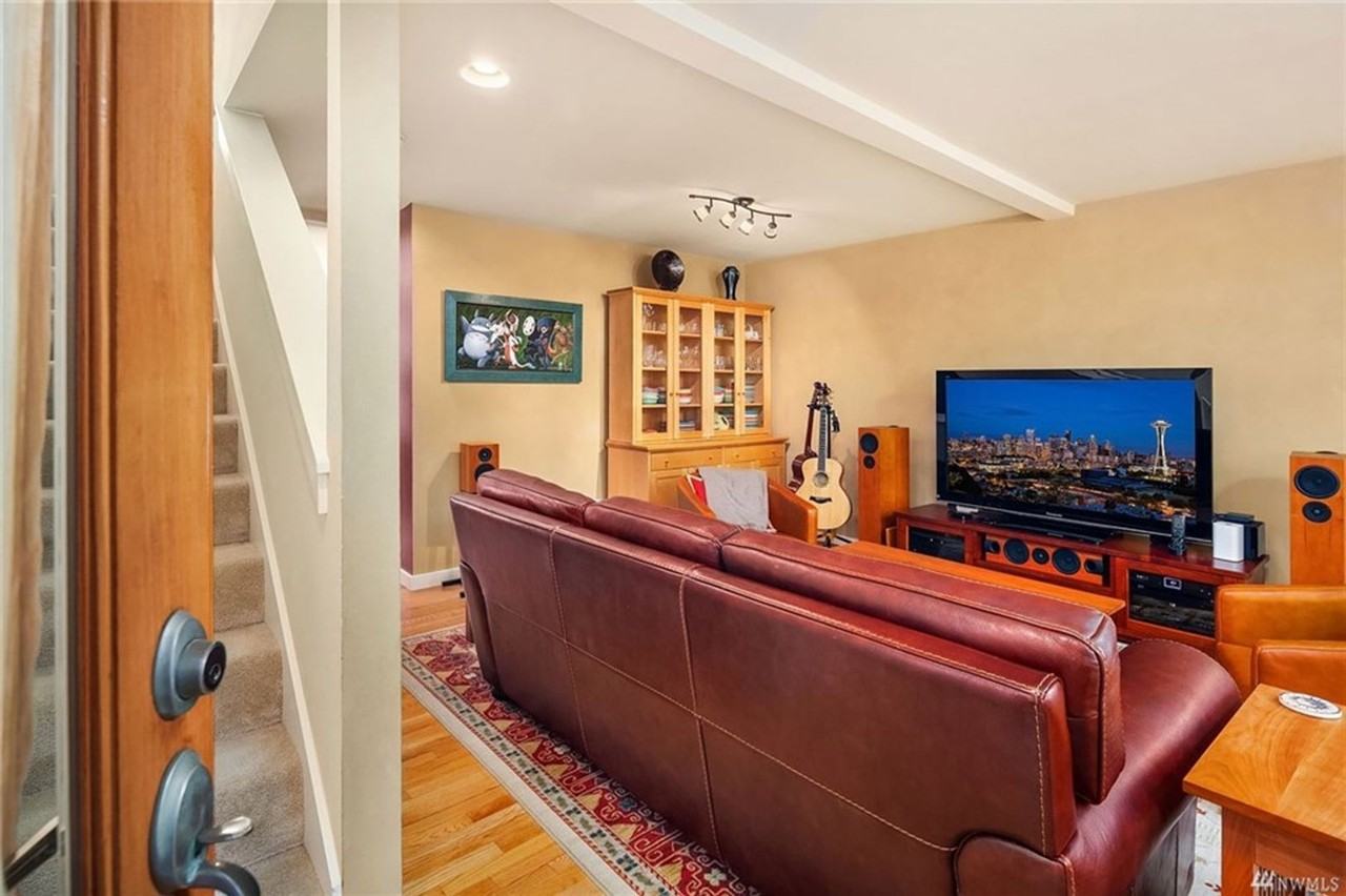 162 Florentia St #B - Photo 3 of 20