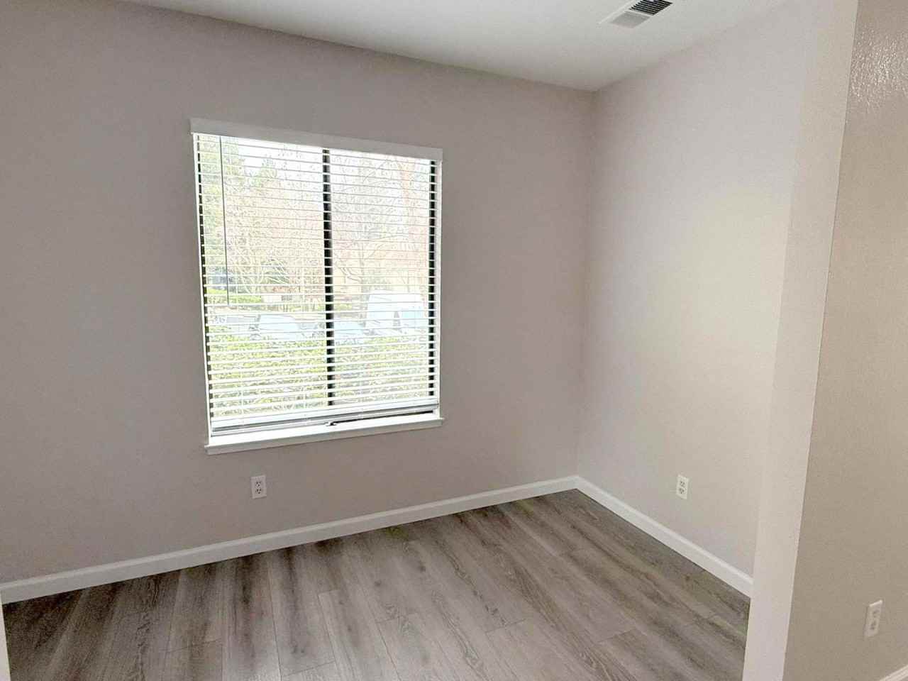 559 Pimlico Ct - Photo 6 of 41