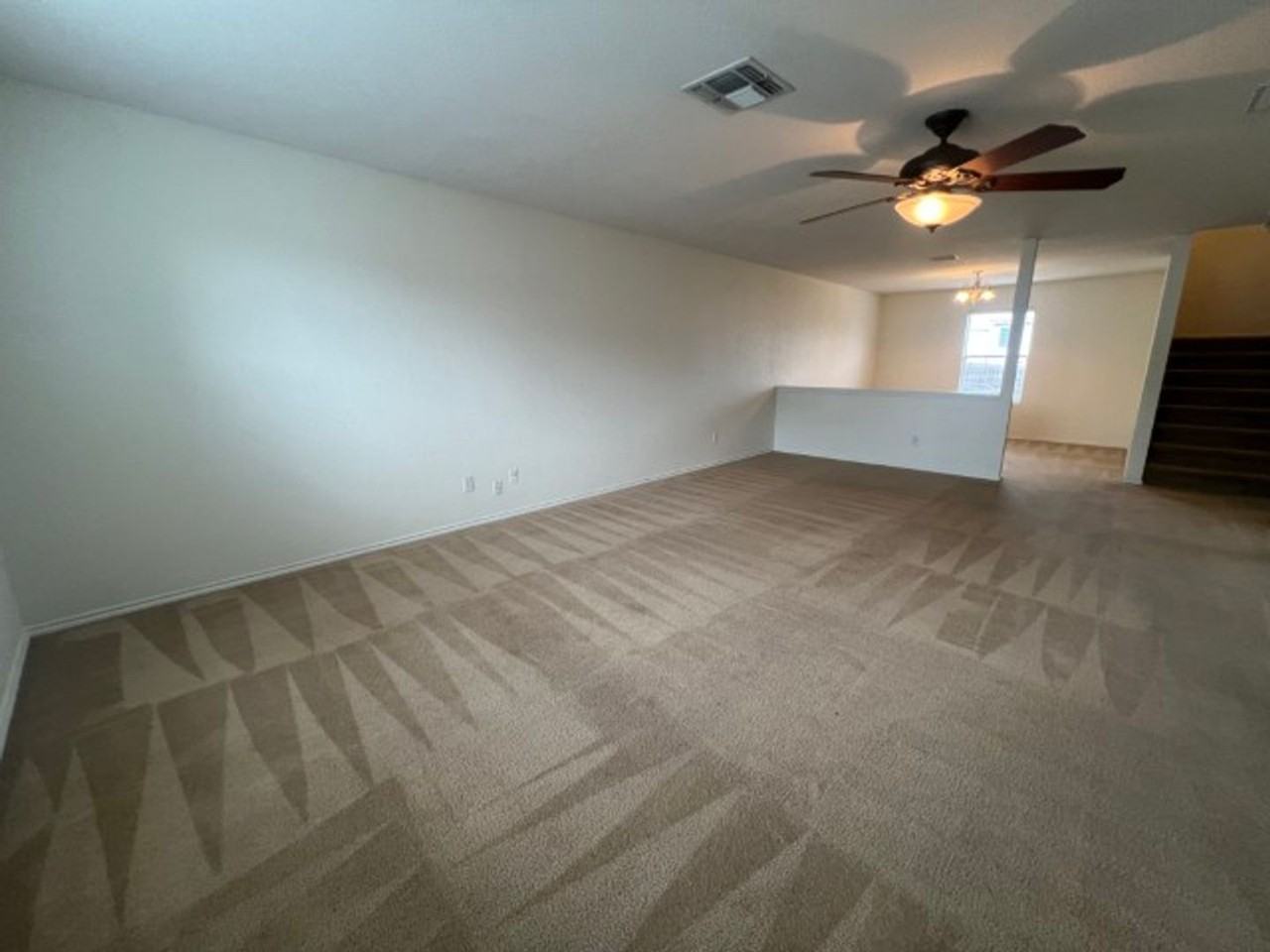 224 Willow Crst - Photo 2 of 14