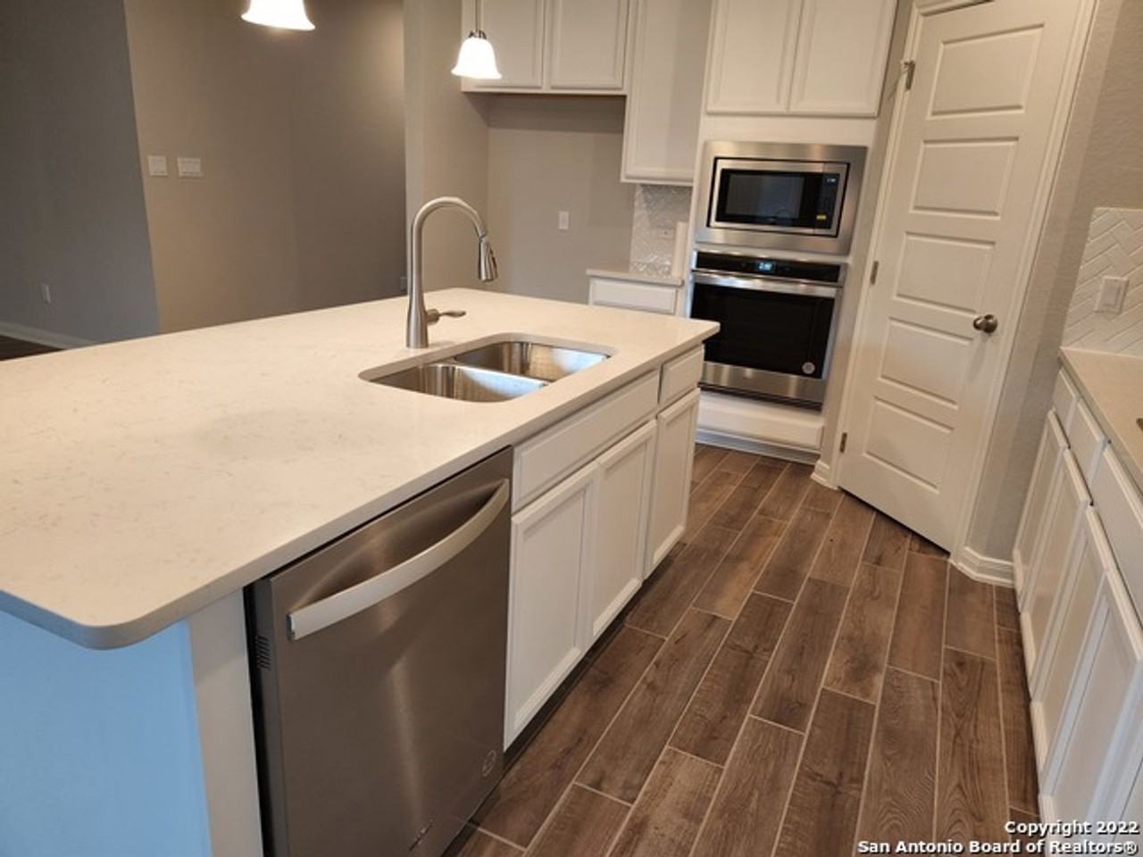 26063 Scenic Crest Blvd - Photo 4 of 22