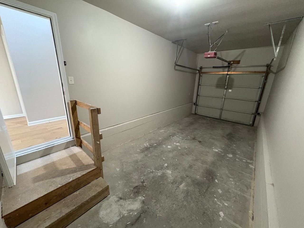 5504 Knollcrest - Photo 6 of 14