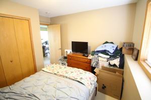 featured image of 2827 18th Ave E