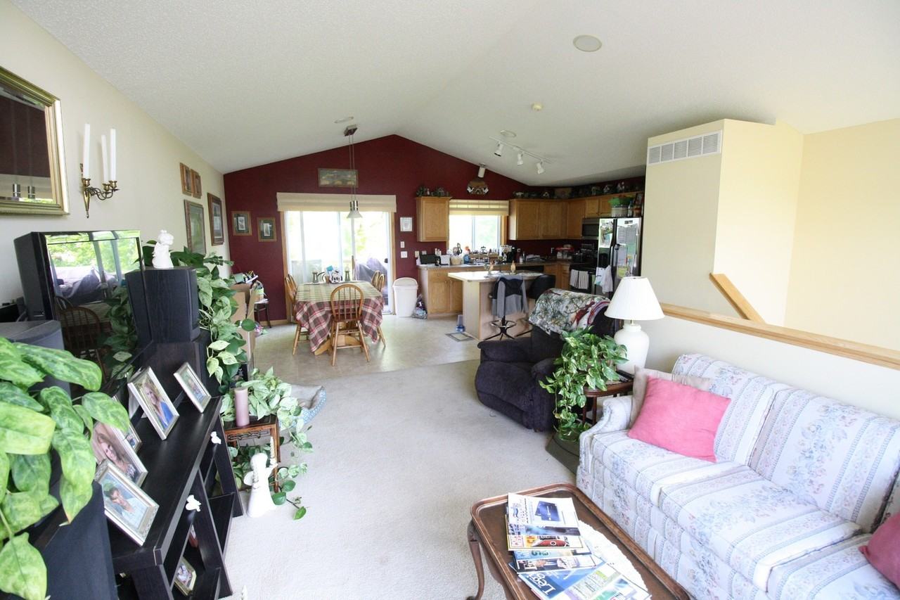 2827 18th Ave E - Photo 7 of 23