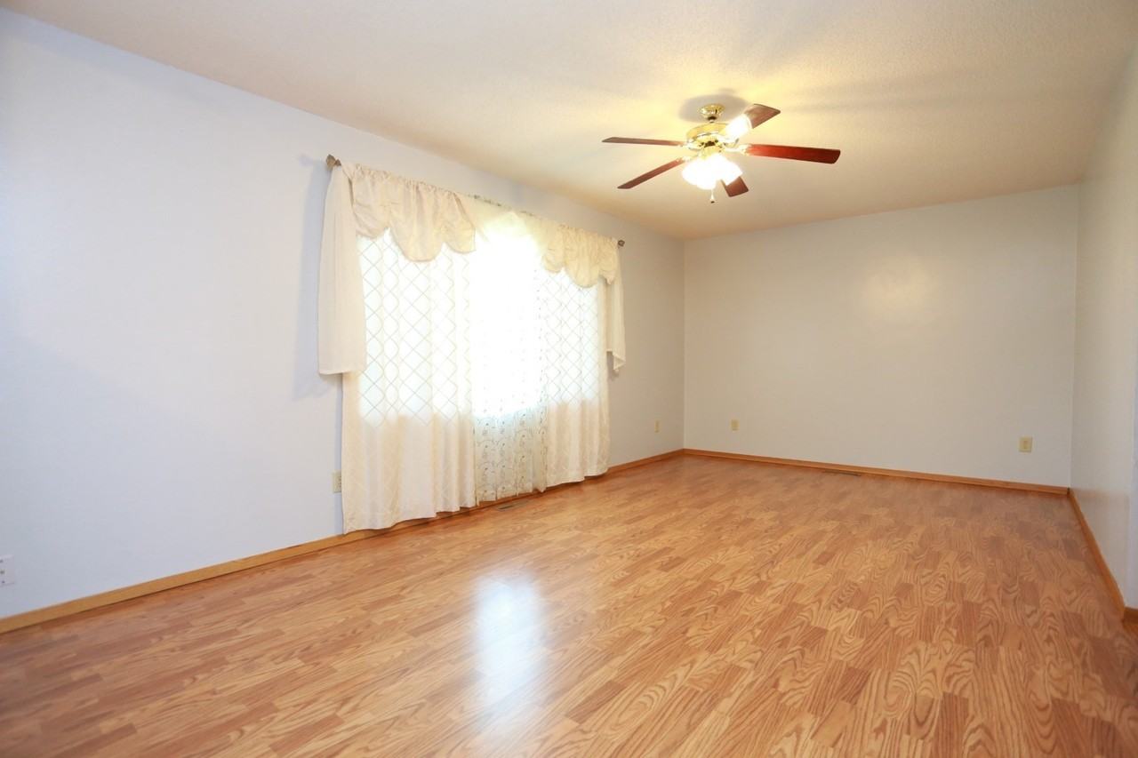 7133 90th Ave N - Photo 7 of 22