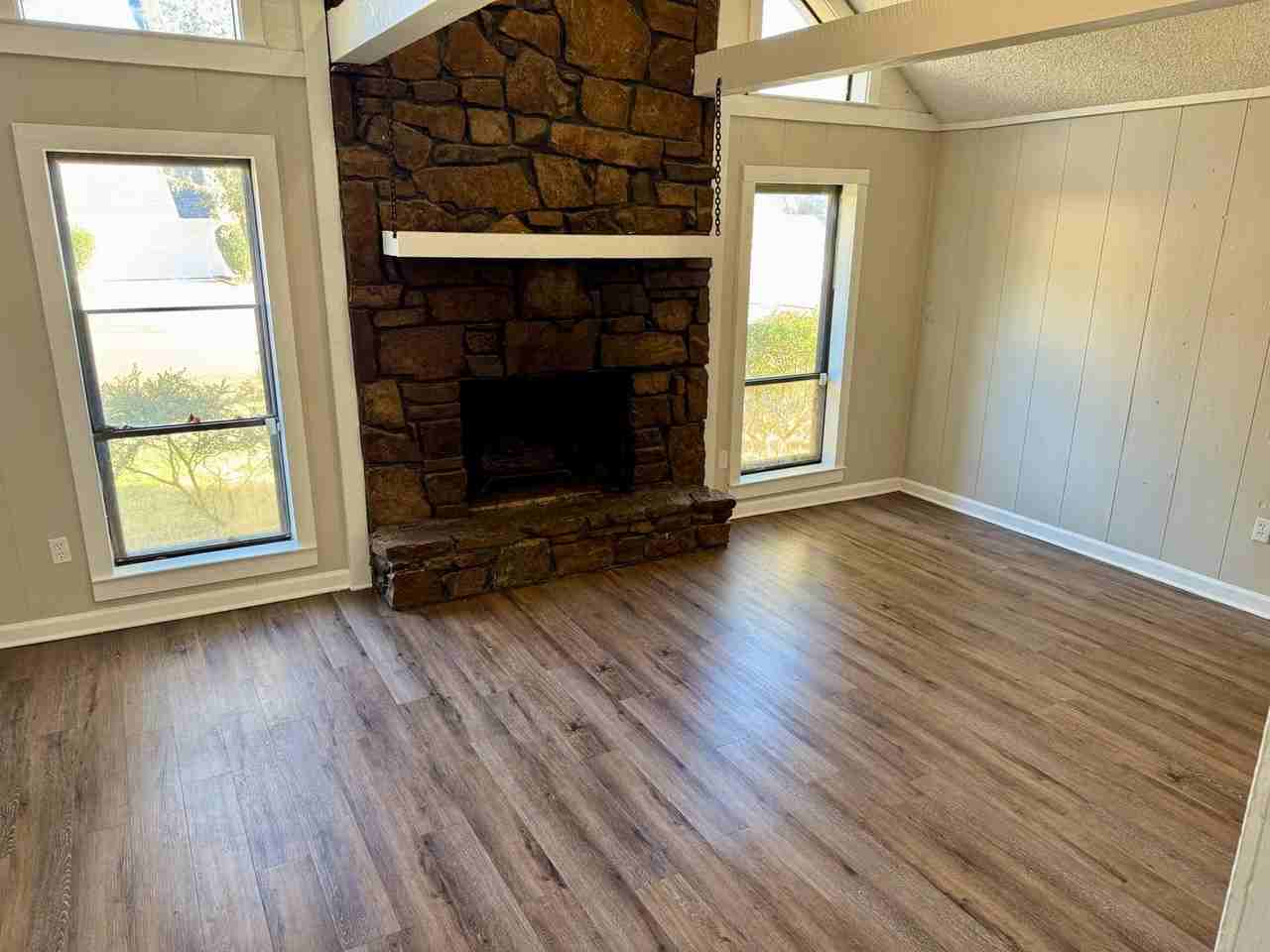 7141 Oak Forest Dr - Photo 6 of 15