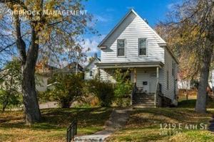featured image of 1219 E 4th St