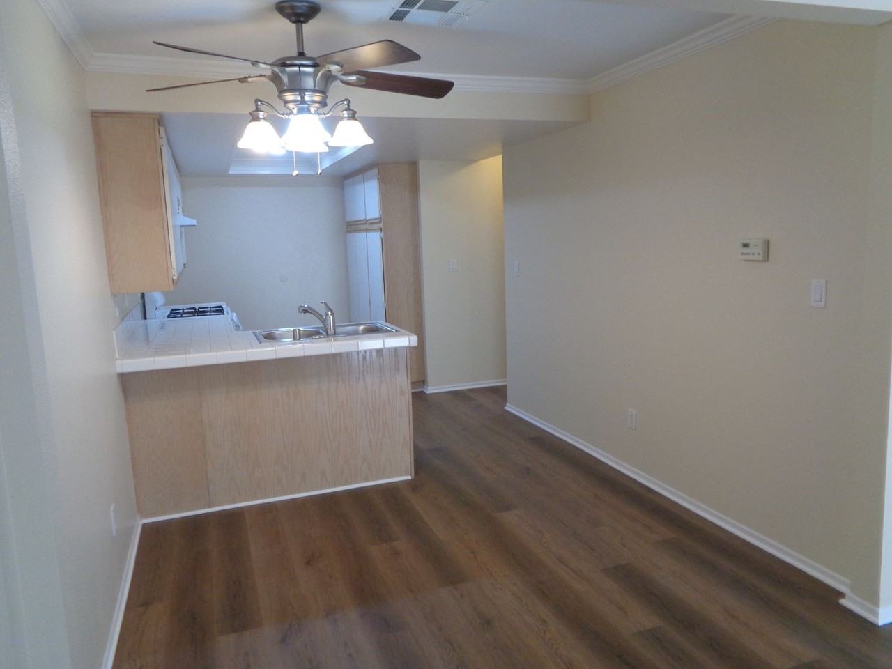 44556 15th St E #4 - Photo 5 of 30