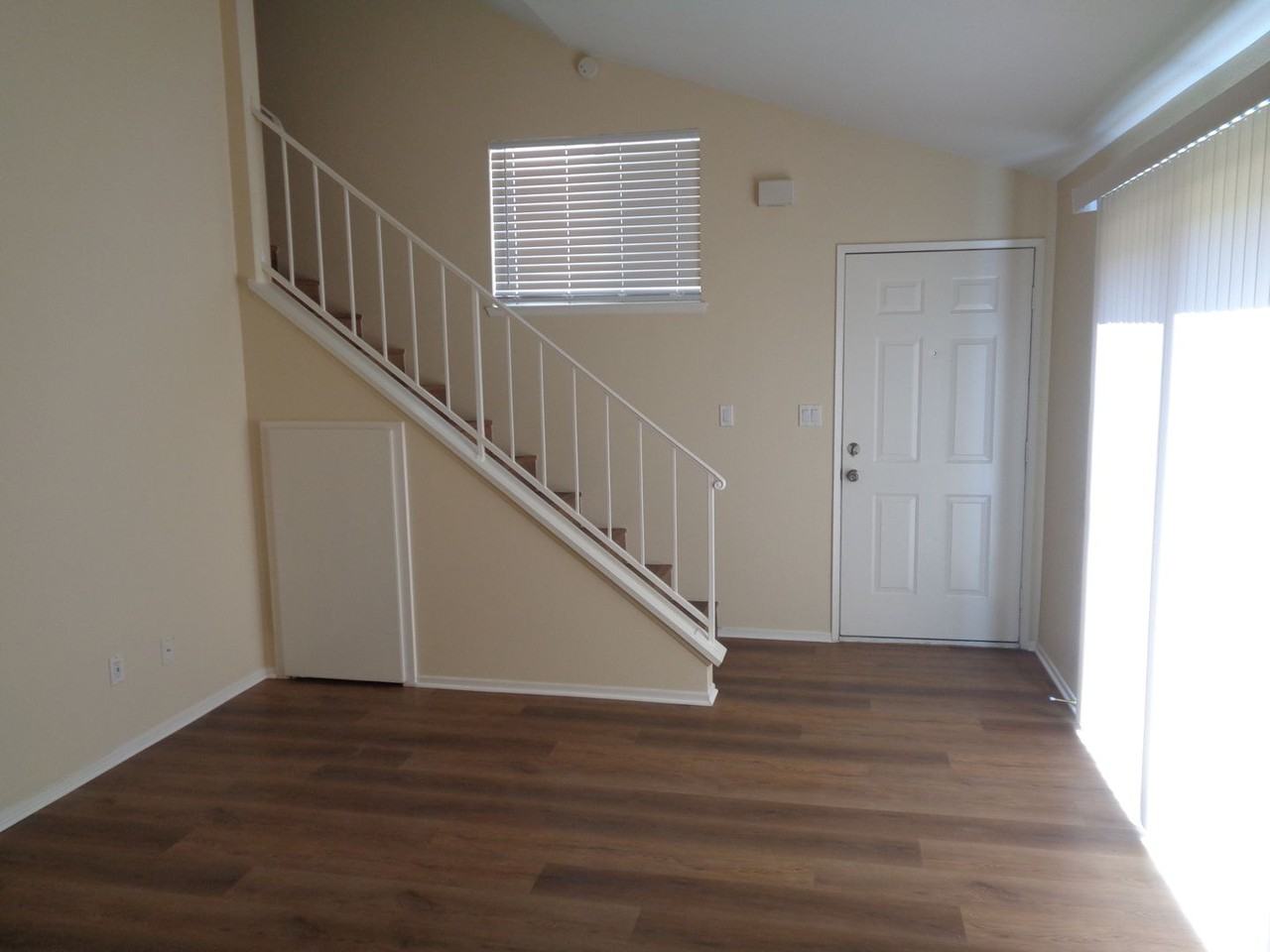 44556 15th St E #4 - Photo 6 of 30